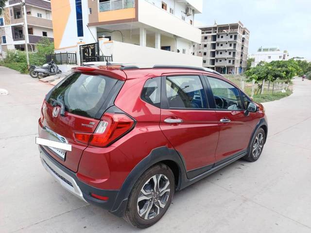 https://images10.gaadi.com/usedcar_image/4613589/original/processed_19e6c39d2fcc62bad1a7dbb4ac0179cc.jpg?imwidth=6402