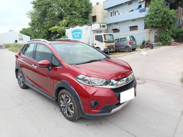 https://images10.gaadi.com/usedcar_image/4613589/original/processed_4d2a56783af7f25dedb5c7d2606827dd.jpg?imwidth=6400