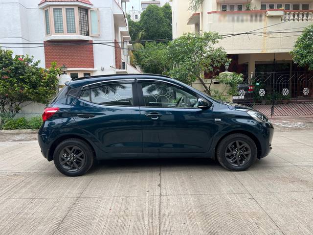 https://images10.gaadi.com/usedcar_image/4613663/original/processed_c4ef7c76c840d2a0203bc5600c9b124c.jpg?imwidth=6401