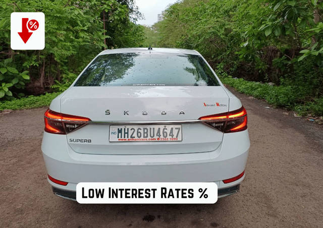 https://images10.gaadi.com/usedcar_image/4613698/original/processed_01e01f81e726dc1d2869a3bb3c5a8db6.png?imwidth=6402