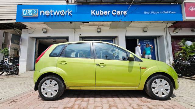 https://images10.gaadi.com/usedcar_image/4613707/original/processed_e23c637cce3216dfc142569b4c400d9b.jpg?imwidth=6401