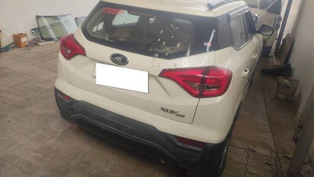https://images10.gaadi.com/usedcar_image/4613710/original/processed_711234dd-e439-4770-9fdf-e1af6f2689dc.jpg?imwidth=6402