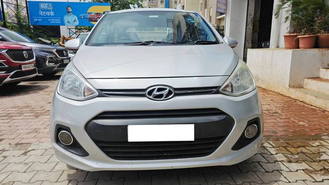 https://images10.gaadi.com/usedcar_image/4613714/original/processed_a8cecddf29439c5a1b63de932a346b3d.jpg?imwidth=6402