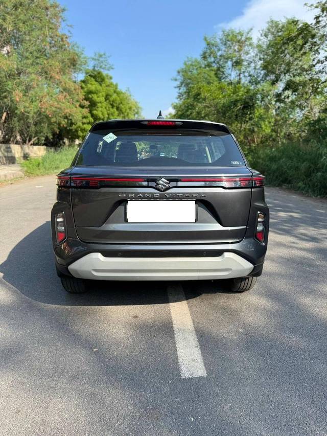 https://images10.gaadi.com/usedcar_image/4613723/original/processed_38a613c34e8e407ad22d41339b4df6a8.jpg?imwidth=6401