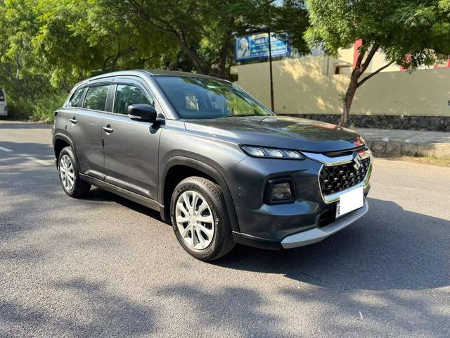 https://images10.gaadi.com/usedcar_image/4613723/original/processed_51b84aac838a3c578a7caae17f1a2a7a.jpg?imwidth=6400