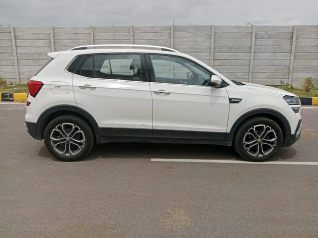 https://images10.gaadi.com/usedcar_image/4613736/original/processed_bf1c44ef2477c800ffa9b868d41449c2.jpg?imwidth=6401