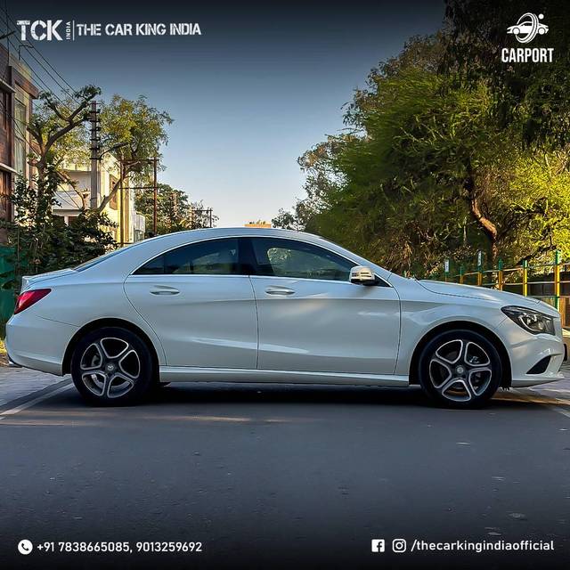 https://images10.gaadi.com/usedcar_image/4613815/original/processed_d2edd21013cd018e6e9b1b34130d9306.jpg?imwidth=6402