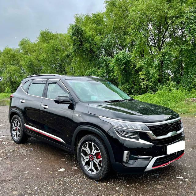 https://images10.gaadi.com/usedcar_image/4613823/original/processed_74dfb9f09e4ce74991d9ddc0b7827f04.JPG?imwidth=6400