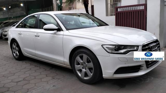 https://images10.gaadi.com/usedcar_image/4613828/original/processed_b202a691c09f53a664dd5aa54d3f9da4.jpeg?imwidth=6400