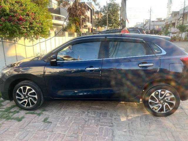 https://images10.gaadi.com/usedcar_image/4613834/original/processed_544016e8-4d94-4e3b-ac4a-041598d1d14c.jpeg?imwidth=6402