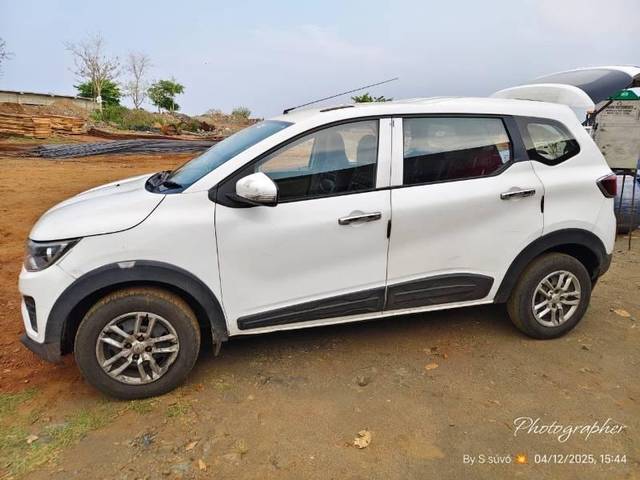 https://images10.gaadi.com/usedcar_image/4613876/original/processed_e4805f5e-7b4f-4476-9cd9-23d737f01242.jpg?imwidth=6400