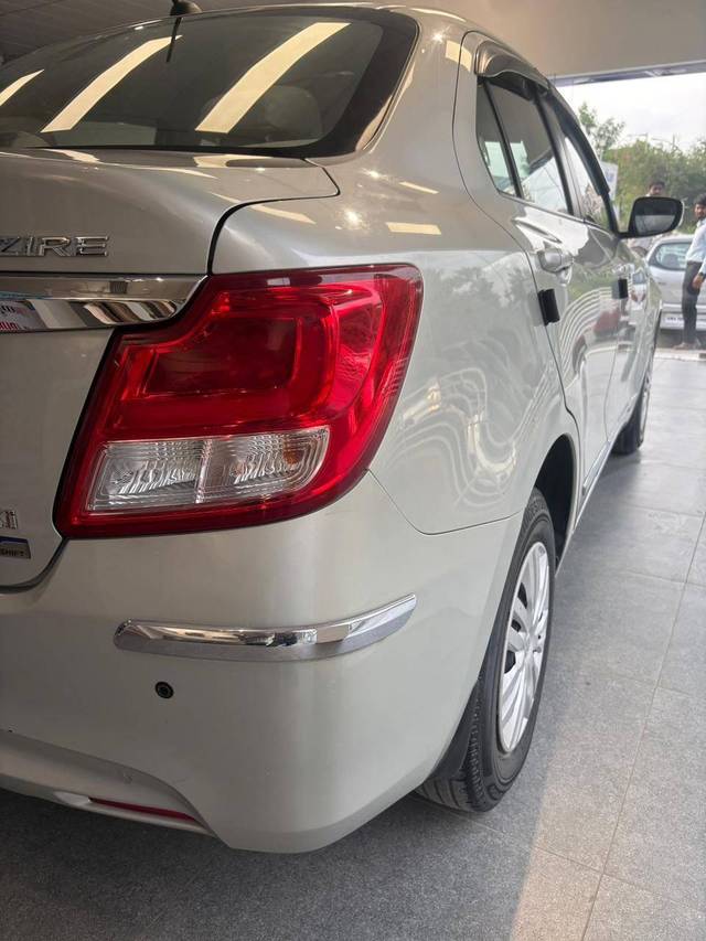 https://images10.gaadi.com/usedcar_image/4613891/original/processed_ca25fee4-baea-4801-9b03-9e75420be64c.jpg?imwidth=6402
