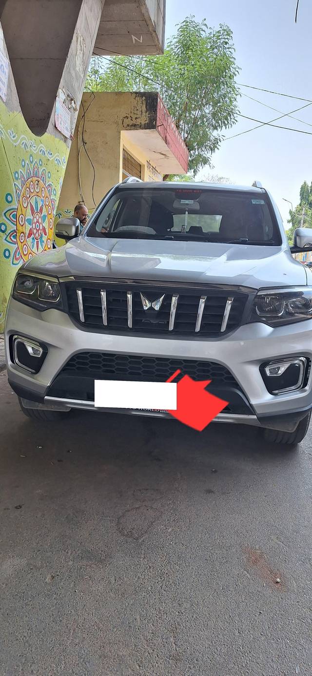 https://images10.gaadi.com/usedcar_image/4613928/original/processed_34d479da-2a36-4ca0-807e-334700d1dd1c.jpg?imwidth=6400