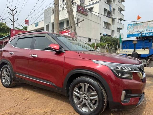 https://images10.gaadi.com/usedcar_image/4613971/original/processed_b253b504-fddc-4b7e-851d-22fffc45432a.jpeg?imwidth=6400