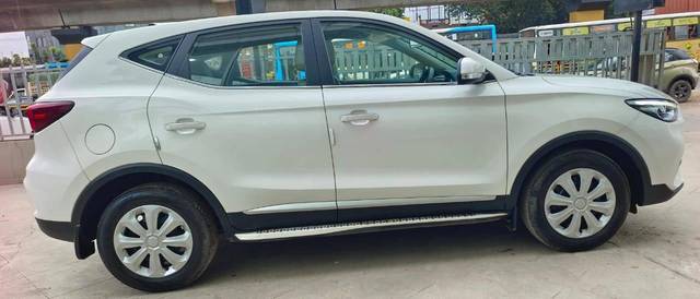 https://images10.gaadi.com/usedcar_image/4613976/original/processed_f769e3659cfa5e750e9496a0f5271f8a.jpeg?imwidth=6401
