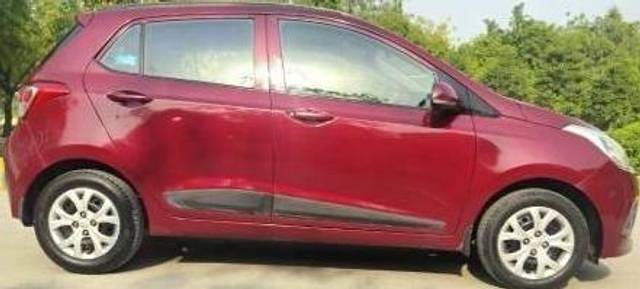 https://images10.gaadi.com/usedcar_image/4613977/original/processed_aad0e223-f1cc-4f36-ac78-7fcef6ae43b3.jpg?imwidth=6401