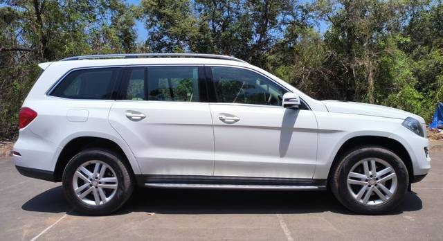 https://images10.gaadi.com/usedcar_image/4613982/original/320d033cf132b3646342d3c531564efb.jpg?imwidth=6401