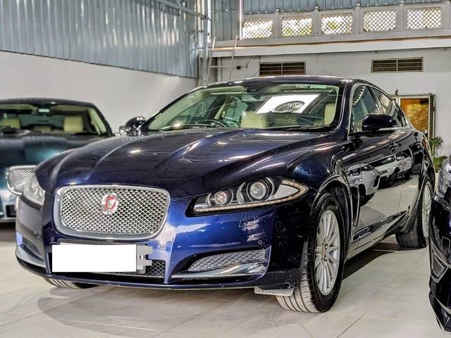https://images10.gaadi.com/usedcar_image/4614016/original/processed_b7a29b0a70fccc4c884969fb09fa0e43.jpg?imwidth=6400