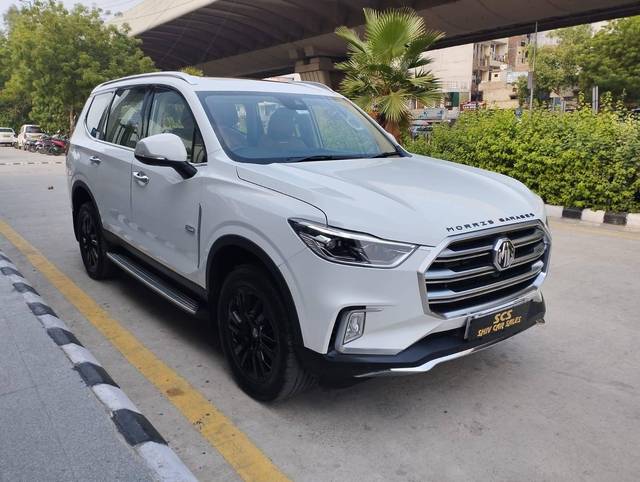 https://images10.gaadi.com/usedcar_image/4614017/original/processed_be1fe2be7f6c8f64ab078197df39e65e.jpg?imwidth=6400