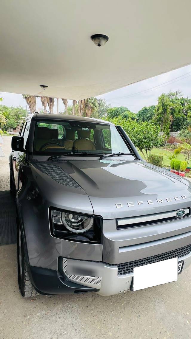 https://images10.gaadi.com/usedcar_image/4614024/original/processed_57954d23b0d6d41c0f9838a03405440c.jpg?imwidth=6401