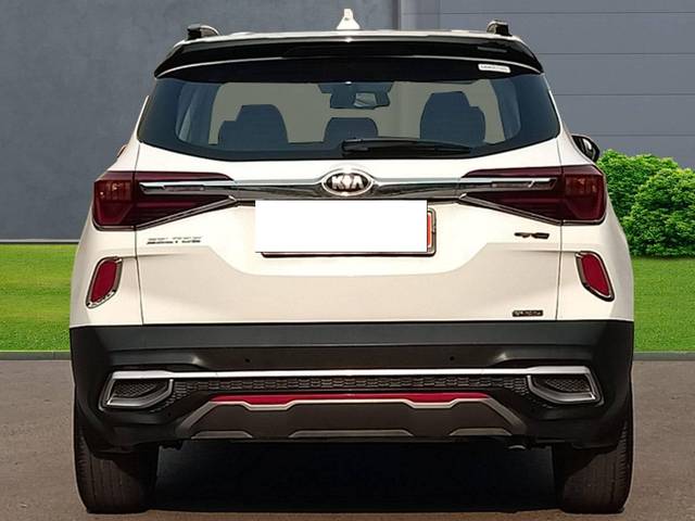 https://images10.gaadi.com/usedcar_image/4614028/original/processed_7e2b6183d96b3b58034ee9dfda0f8d38.jpg?imwidth=6402