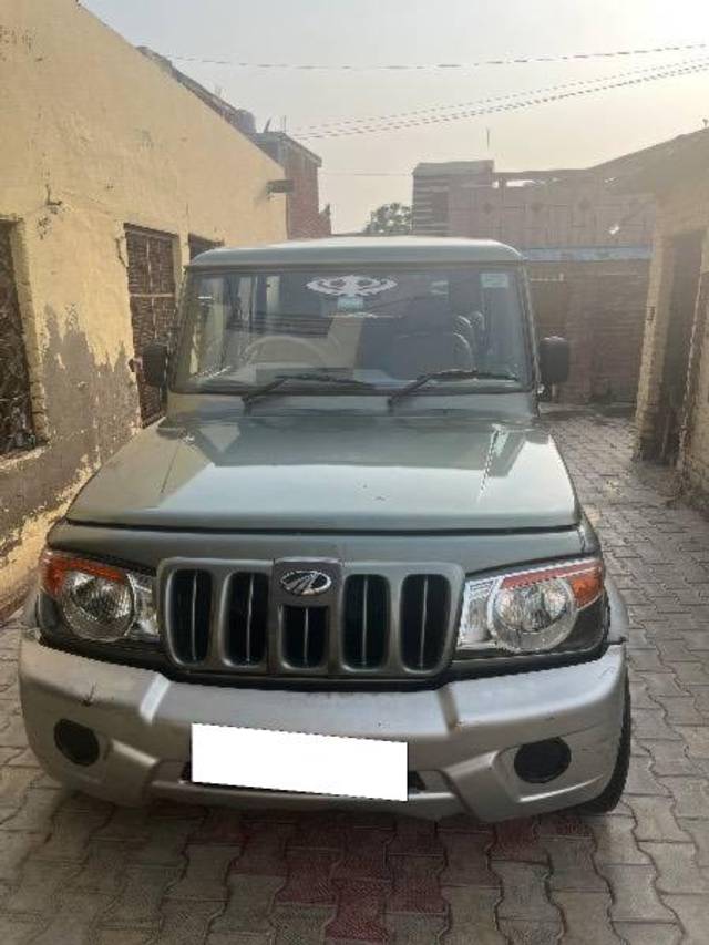 https://images10.gaadi.com/usedcar_image/4614075/original/processed_5eaf7fdb-cfae-4065-b560-efa05290178c.jpeg?imwidth=6402