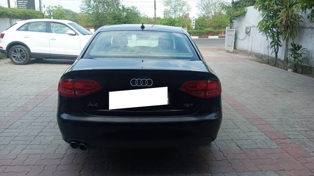 https://images10.gaadi.com/usedcar_image/4614082/original/processed_349aa36354c0553bf2db02b6bcd7bf8e.jpg?imwidth=6402