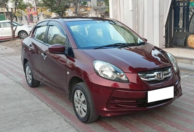 https://images10.gaadi.com/usedcar_image/4614088/original/processed_6508163d-255e-43c5-b7c8-ed630a398f90.jpg?imwidth=6400