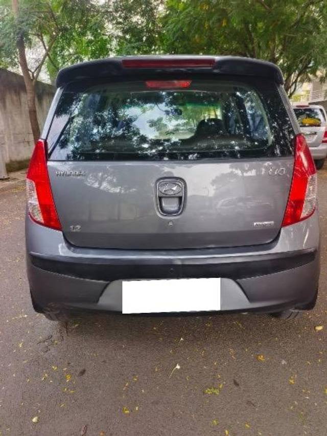 https://images10.gaadi.com/usedcar_image/4614100/original/processed_7aa914d2-661d-44fc-9c13-2f944ecd3b04.jpeg?imwidth=6401