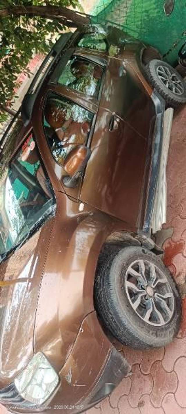 https://images10.gaadi.com/usedcar_image/4614109/original/processed_7936b26f-0400-429f-91c8-555c80798e89.jpg?imwidth=6401