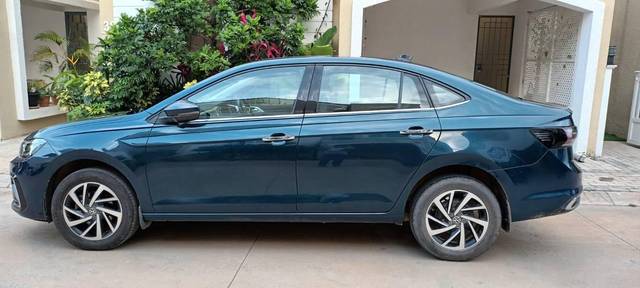 https://images10.gaadi.com/usedcar_image/4614120/original/processed_cbb26659-cbdf-409e-82f0-a768dc8b8aac.jpg?imwidth=6402