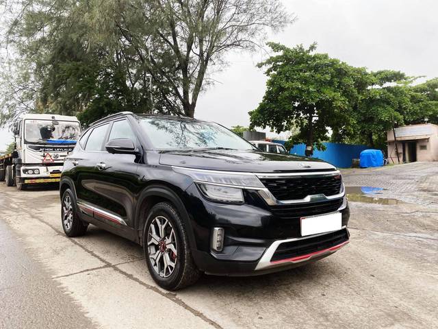 https://images10.gaadi.com/usedcar_image/4614122/original/processed_b65658a12dfca87f2a91663687d4b419.jpg?imwidth=6400