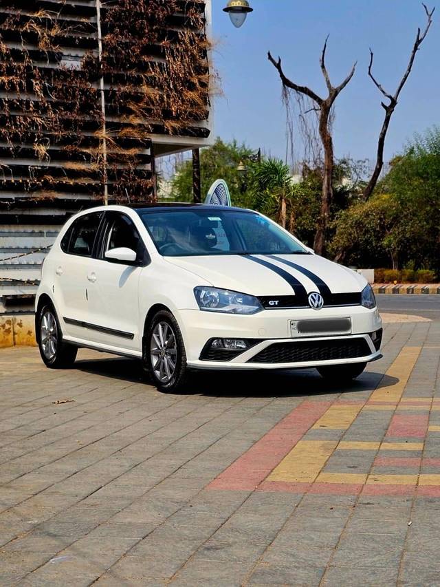 https://images10.gaadi.com/usedcar_image/4614124/original/processed_2b5fc4ecd4e16639ac5d84c3eebc204e.jpg?imwidth=6400