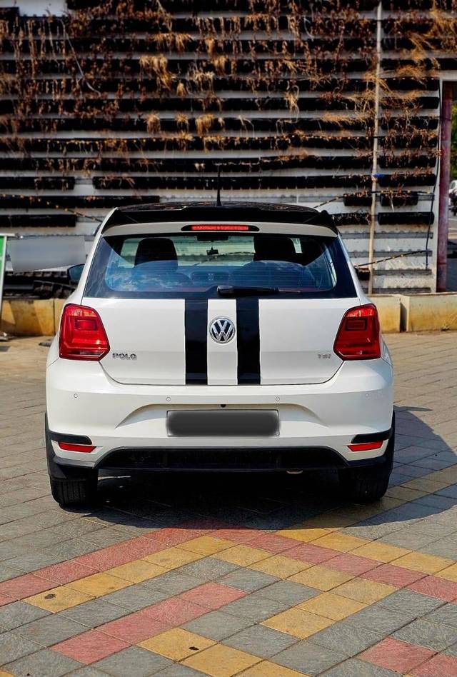 https://images10.gaadi.com/usedcar_image/4614124/original/processed_649491123bd9a792de466e93558878a7.jpg?imwidth=6402