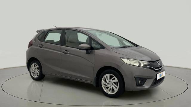 https://images10.gaadi.com/usedcar_image/4614127/original/50d3cabe0ec8084817b6dea192070802.jpg?imwidth=6400