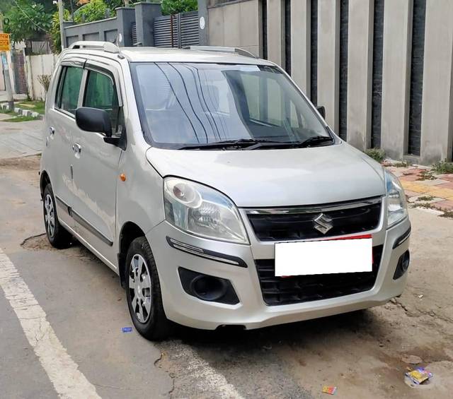 https://images10.gaadi.com/usedcar_image/4614129/original/processed_04eadff5e854a980c592acff7af65c3a.jpg?imwidth=6400