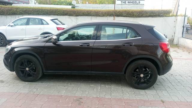 https://images10.gaadi.com/usedcar_image/4614130/original/processed_583317288d91fd13322bc19a5187b4f0.jpg?imwidth=6402