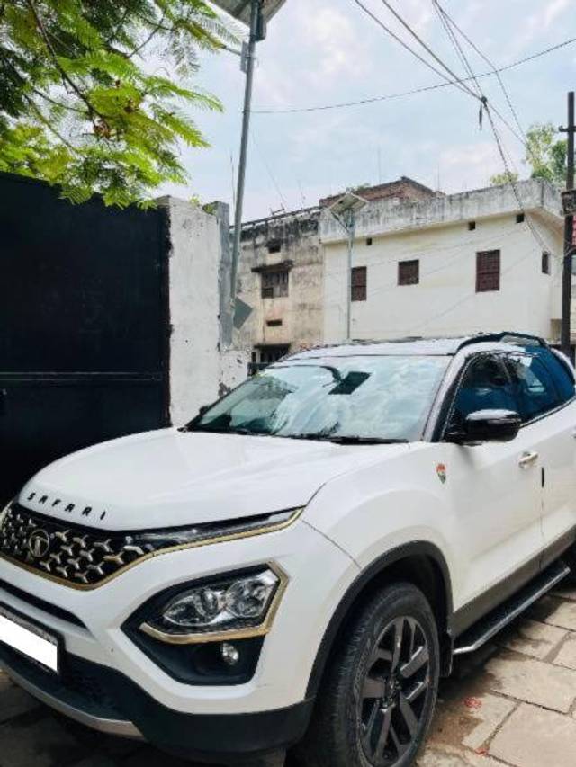 https://images10.gaadi.com/usedcar_image/4614131/original/processed_1e1d4b01-3cf1-480f-a0b5-28d4a557e3d6.jpg?imwidth=6400