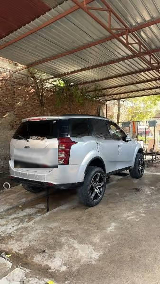 https://images10.gaadi.com/usedcar_image/4614132/original/a6f3c259-0b72-4857-9d01-f51cb549bcad.png?imwidth=6400
