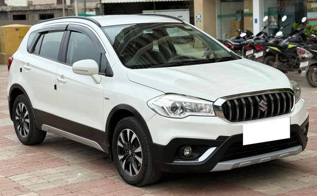 https://images10.gaadi.com/usedcar_image/4614155/original/processed_b603ceff509a004ec89e112c1b628c2b.jpg?imwidth=6400