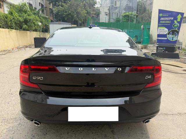https://images10.gaadi.com/usedcar_image/4614158/original/processed_9f781db06e718f22701bdb4c8063fd83.jpg?imwidth=6402