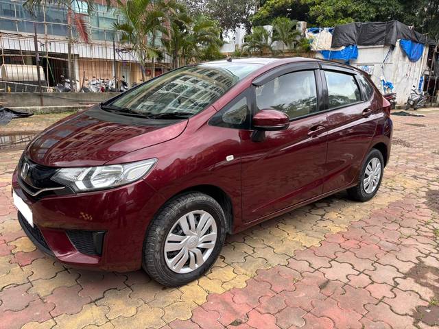 https://images10.gaadi.com/usedcar_image/4614161/original/a16e5c73ac93937e523c7e1fa1c5564f.jpg?imwidth=6400
