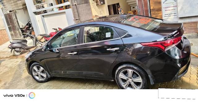 https://images10.gaadi.com/usedcar_image/4614165/original/processed_b398dc0c-7d19-4397-81f2-388264d6b449.jpg?imwidth=6400