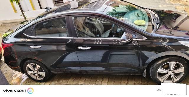 https://images10.gaadi.com/usedcar_image/4614165/original/processed_e8c7367e-6f55-471b-a4c4-8740a427354b.jpg?imwidth=6401