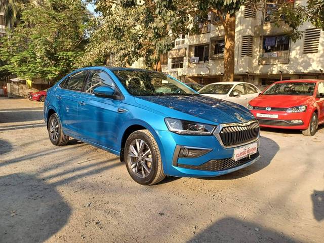 https://images10.gaadi.com/usedcar_image/4614166/original/processed_23389ba051775b68920160fa7f2a82f3.jpeg?imwidth=6400