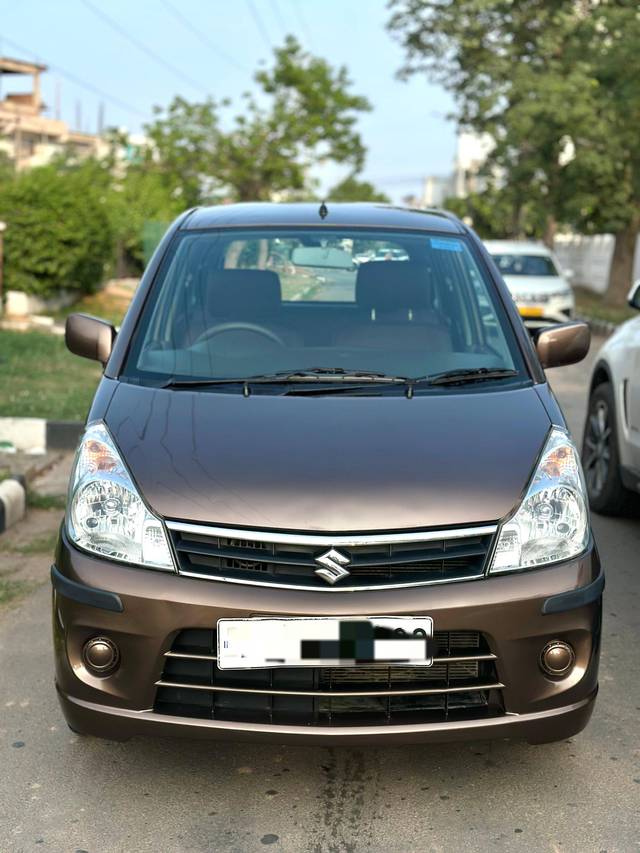 https://images10.gaadi.com/usedcar_image/4614167/original/processed_49dcac3aa3e950b3ff494d584cf8bbfd.jpg?imwidth=6400