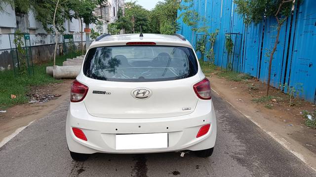 https://images10.gaadi.com/usedcar_image/4614215/original/processed_9e237167082f18134488e266d7e1d091.jpg?imwidth=6401