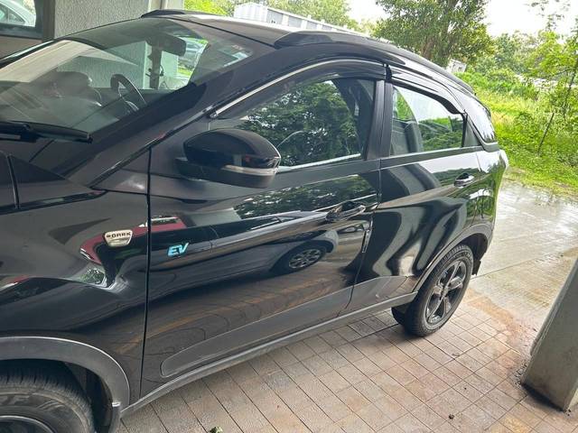 https://images10.gaadi.com/usedcar_image/4614223/original/processed_db44867e-04c9-4cb2-8b71-a9f174e75660.jpeg?imwidth=6400