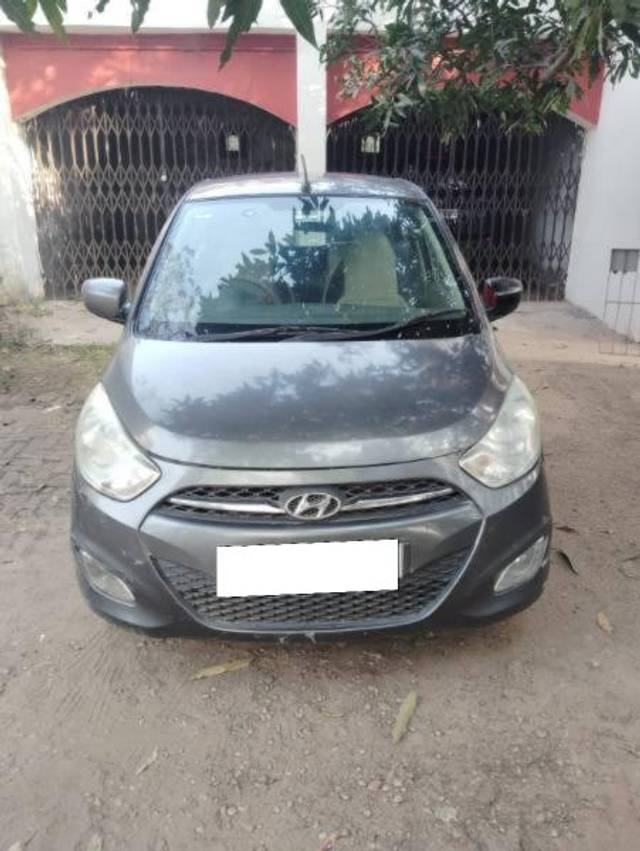 https://images10.gaadi.com/usedcar_image/4614231/original/processed_54507d59-fd3d-4ca8-a16b-a8c657a41f89.jpg?imwidth=6402