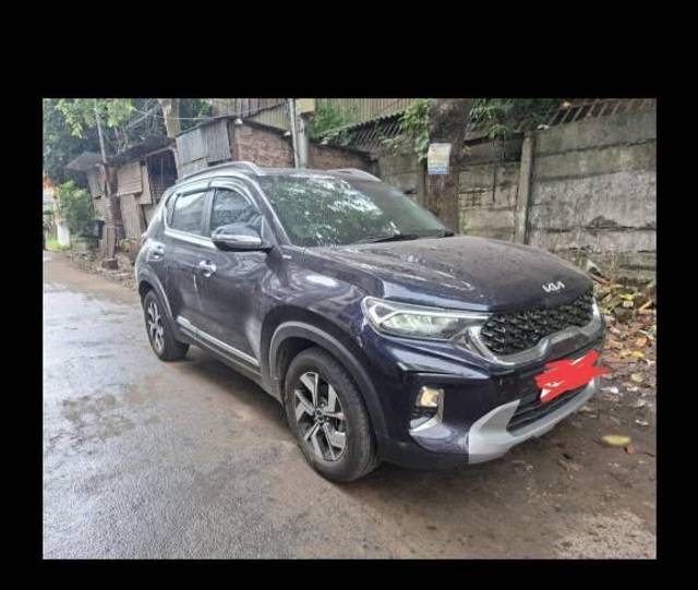 https://images10.gaadi.com/usedcar_image/4614241/original/processed_84ceaa53-dfbb-4274-866b-3aa5743c8e67.jpg?imwidth=6400
